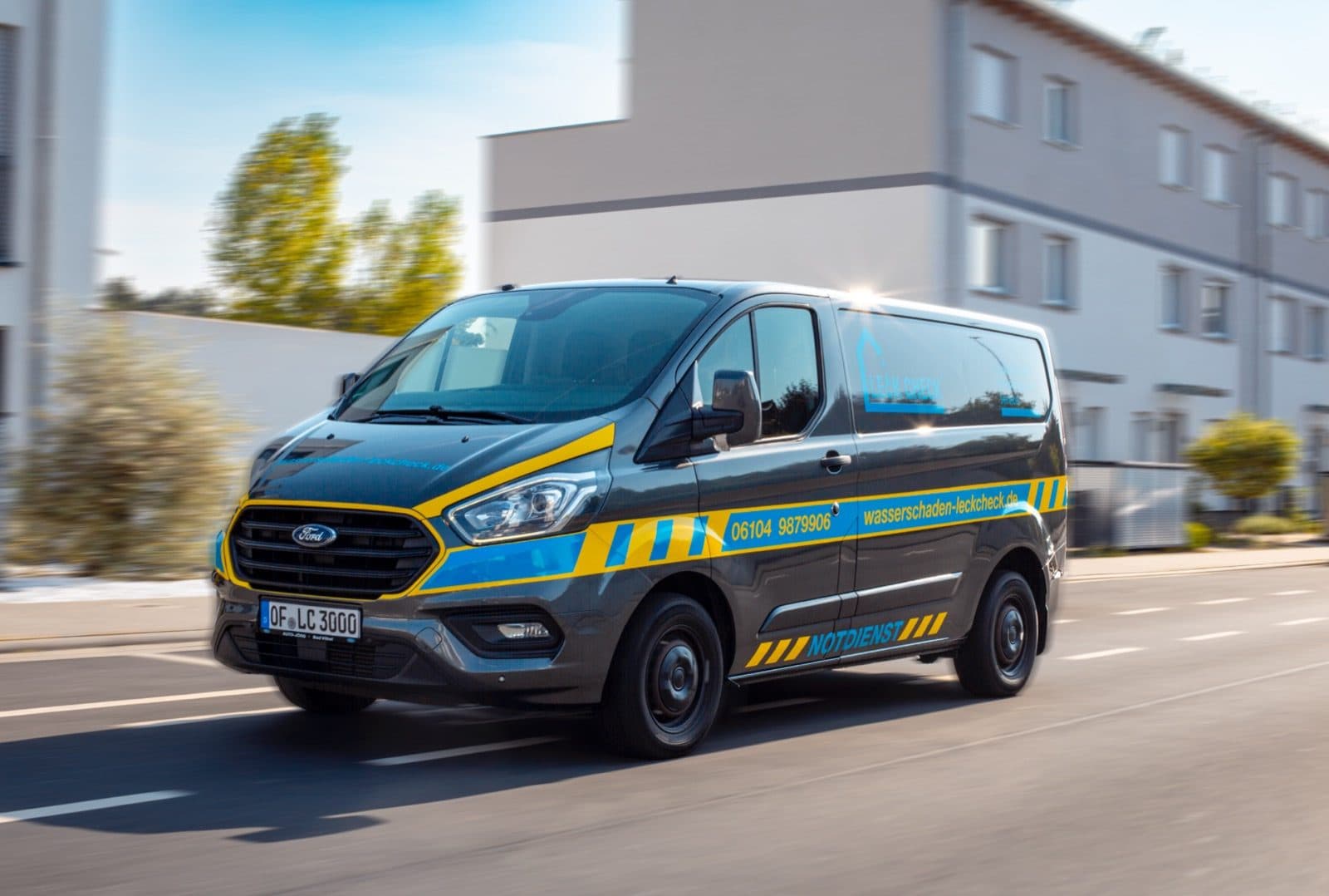 Leck Check Einsatzfahrzeug unterwegs