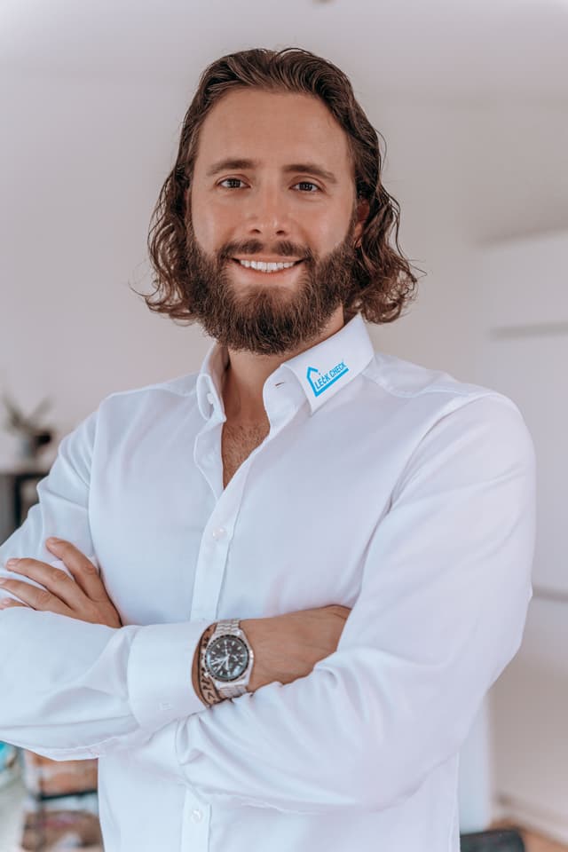 Julian Kurz – Geschäftsführer, TÜV Rheinl. gepr. Leckorter