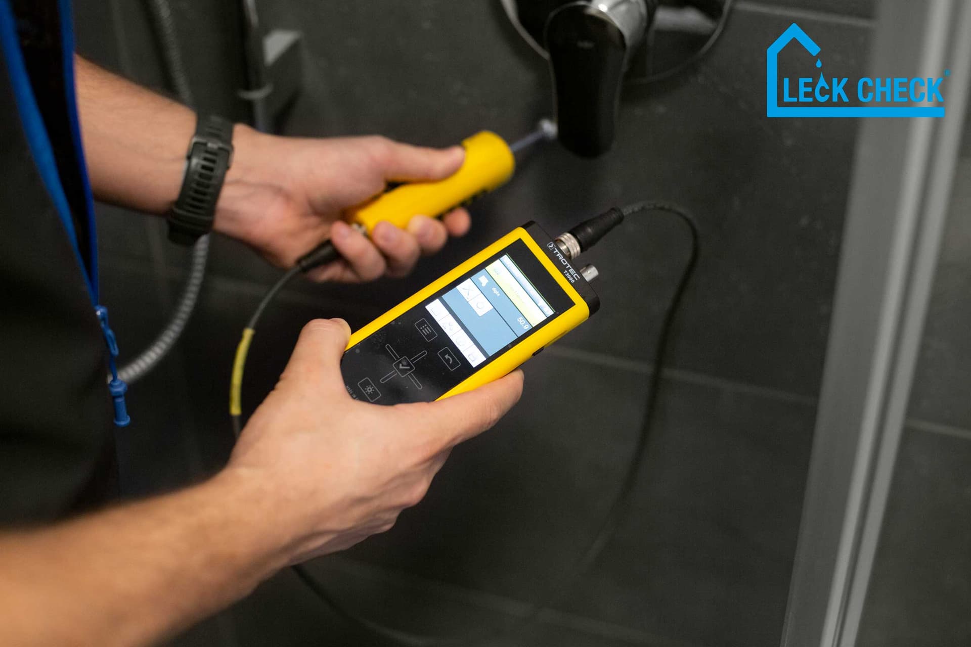 Trotec Messgerät Nahaufnahme bei der Leckortung